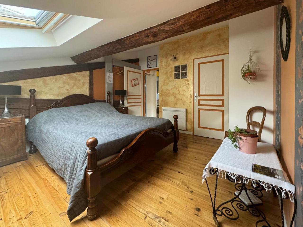 L'Oustal De L'Annetta Chambres Et Tables D'Hotes Comus Exteriör bild