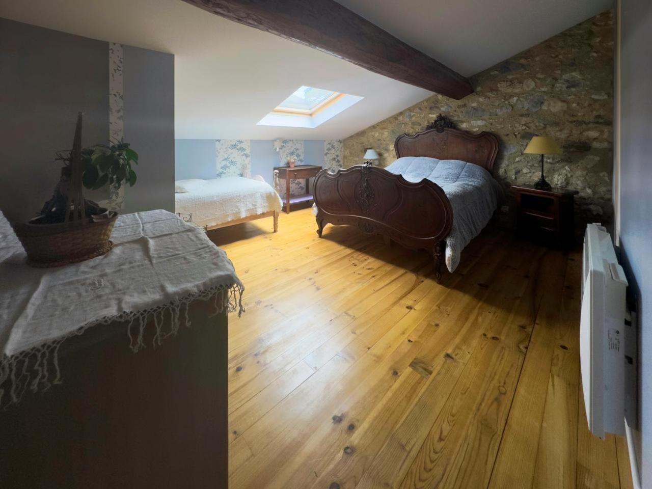 L'Oustal De L'Annetta Chambres Et Tables D'Hotes Comus Exteriör bild