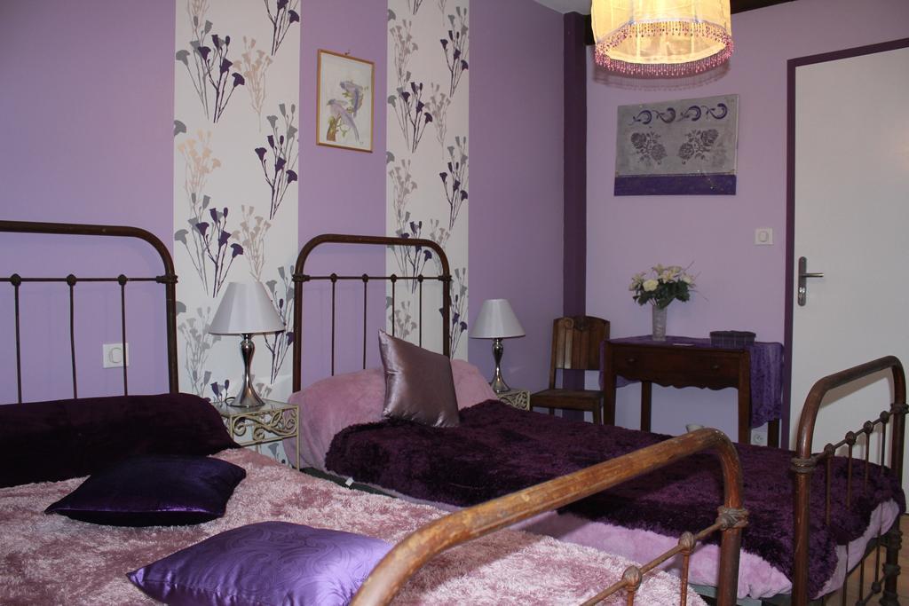 L'Oustal De L'Annetta Chambres Et Tables D'Hotes Comus Rum bild